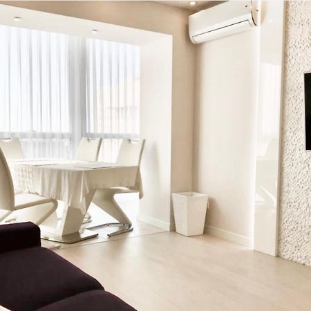 Lux Most City Area, Panoramic River View, New Tower Днепър Екстериор снимка